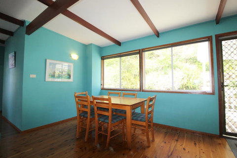 Bally High, 20 Dulconghi Street - Winery Find 12