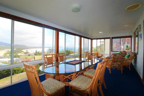 Bally High, 20 Dulconghi Street - Winery Find 8