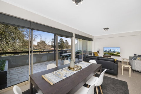 Accommodate Canberra - The Summit - Winery Find 15