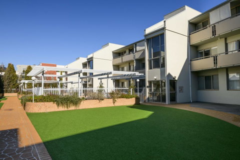 Accommodate Canberra - The Summit - Winery Find 3