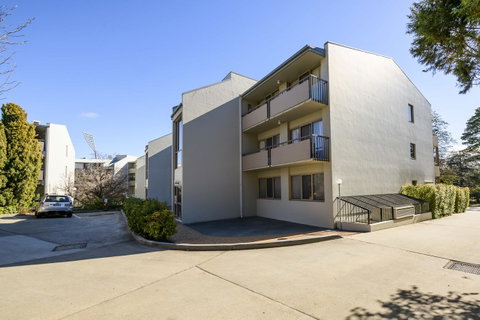 Accommodate Canberra - The Summit - Winery Find 2