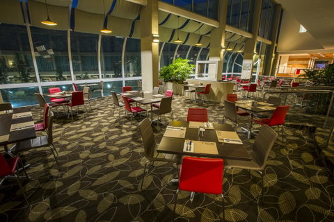 Rydges Canberra - Winery Find 19