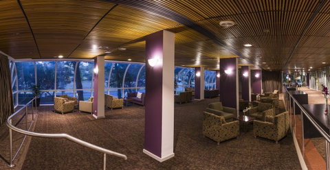 Rydges Canberra - Winery Find 11