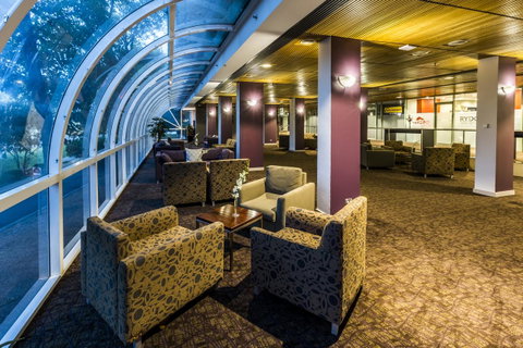 Rydges Canberra - Winery Find 12