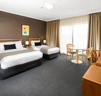 The Woden Hotel - Winery Find
