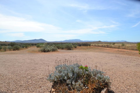Windana Cottages - Winery Find 29