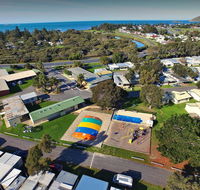 Victor Harbor Holiday  Cabin Park - Winery Find
