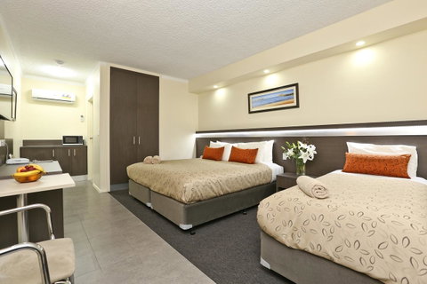Morphettville Motor Inn - Winery Find 13
