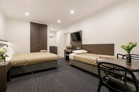 Morphettville Motor Inn - Winery Find 3