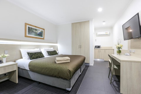 Morphettville Motor Inn - Winery Find 11