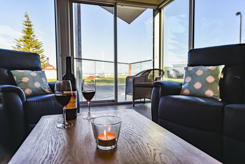 Bonnies Of Beachport - Winery Find 33