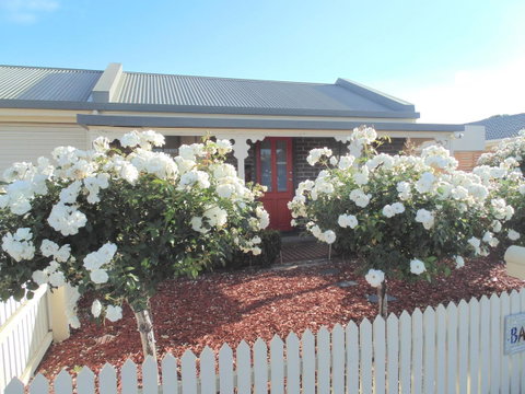 Baronet B & B - Winery Find 1