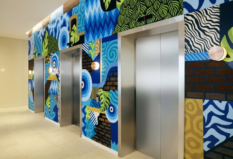 Holiday Inn Express Adelaide City Centre, An IHG Hotel - Winery Find 34