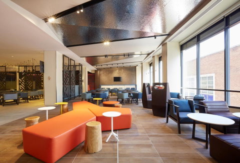 Holiday Inn Express Adelaide City Centre, An IHG Hotel - Winery Find 31