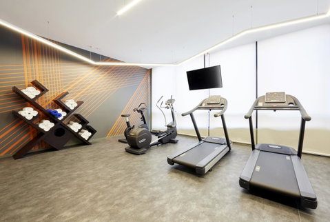 Holiday Inn Express Adelaide City Centre, An IHG Hotel - Winery Find 27