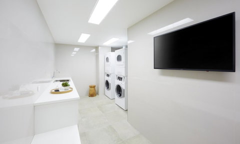 Holiday Inn Express Adelaide City Centre, An IHG Hotel - Winery Find 29