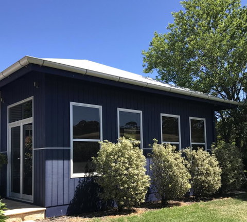 S T U D I O 22 Peaceful Retreat With Garden Views - Winery Find 15