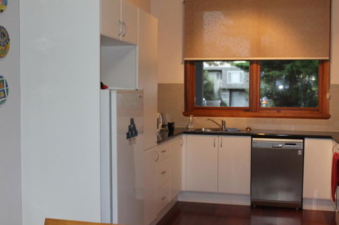 \'Point Break\' Your Waterfront Break At The Point - Winery Find 8