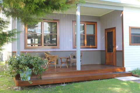 \'Point Break\' Your Waterfront Break At The Point - Winery Find 2