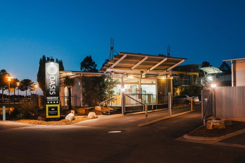 Majestic Oasis Apartments - Winery Find 1
