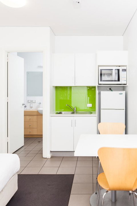 Majestic Oasis Apartments - Winery Find 28