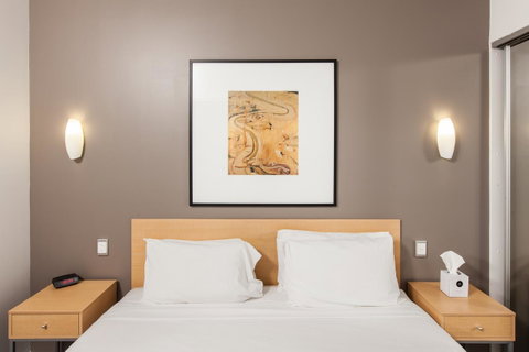 Majestic Oasis Apartments - Winery Find 22
