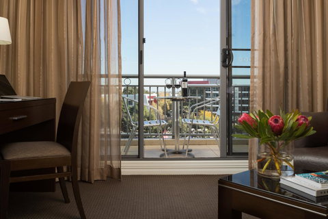 Rydges Norwest Sydney - Winery Find 8