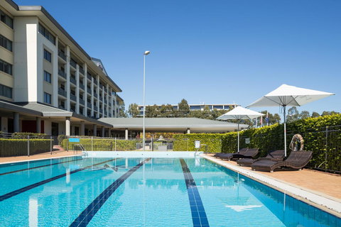 Rydges Norwest Sydney - Winery Find 44