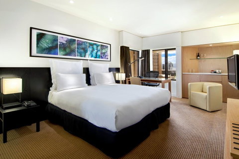 Hilton Adelaide - Winery Find 7