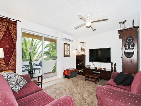 Monaco Court Apartment Adelaide - Winery Find 5