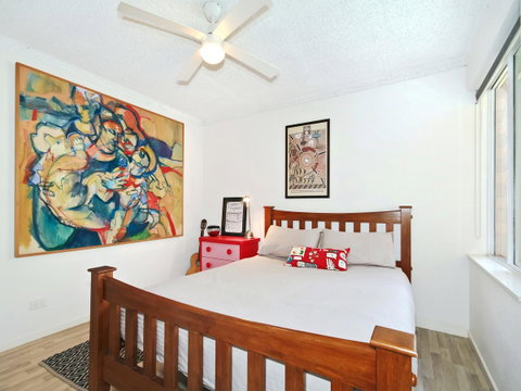 Monaco Court Apartment Adelaide - Winery Find 7