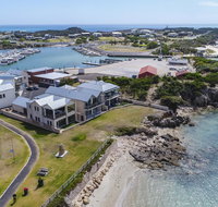 Aloha Accommodation - Winery Find