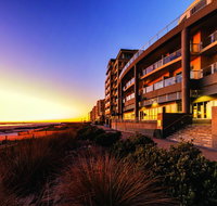 Oaks Plaza Pier - Winery Find