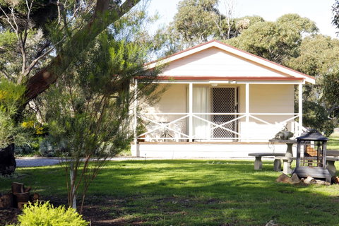 Cape Jervis Holiday Units - Winery Find 24