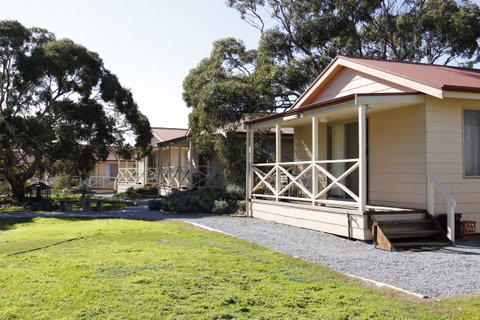 Cape Jervis Holiday Units - Winery Find 7