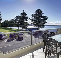 Tasman Beachside Apartments - Winery Find