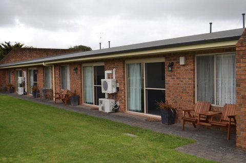 Arkana Motor Inn & Terrace Apartments - Winery Find 15