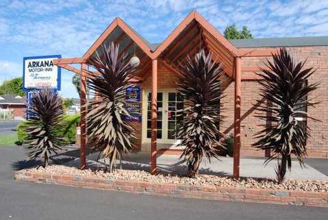 Arkana Motor Inn & Terrace Apartments - Winery Find 38