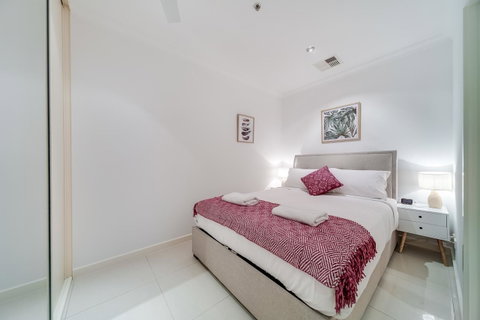 York Apartments On Grenfell - Winery Find 8