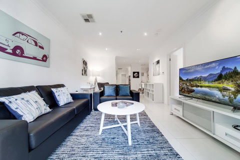 York Apartments On Grenfell - Winery Find 0