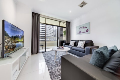 York Apartments On Grenfell - Winery Find 2