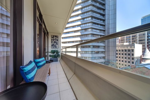 York Apartments On Grenfell - Winery Find 11