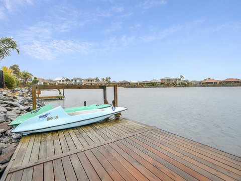 Lakeside - Encounter Bay - Winery Find 0