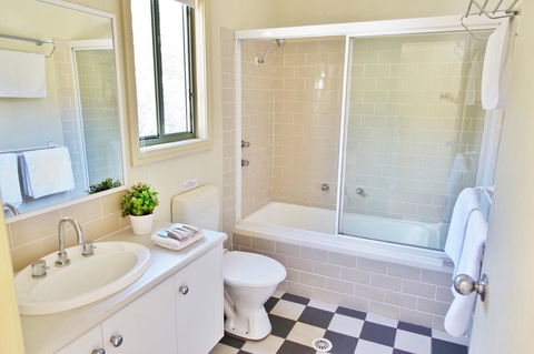 SkyView Villa - Winery Find 11