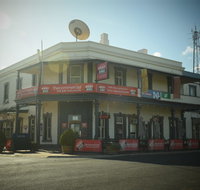 Commercial Hotel Morgan - Winery Find