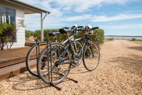 Coorong Waterfront Retreat - Winery Find 5