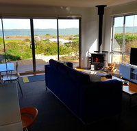 Coorong Waterfront Retreat - Winery Find