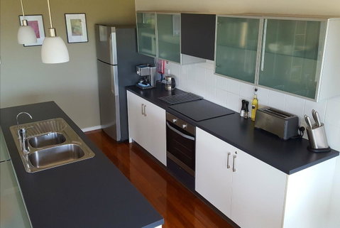 Coorong Waterfront Retreat - Winery Find 9