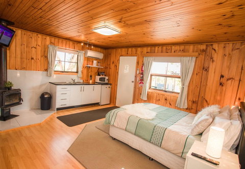 Seppelts View Cabins - Winery Find 22