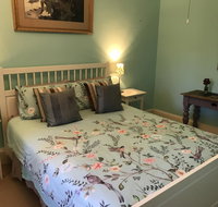 Kit Kat Cottage - heritage accommodation Burra - Winery Find